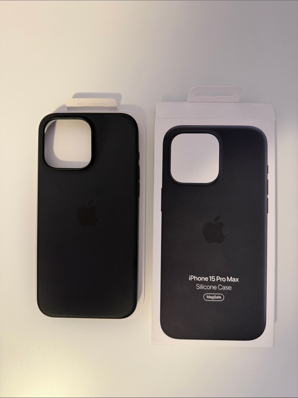 Apple iPhone 15 Pro Max Silicone Case in Black (MagSafe Compatible)